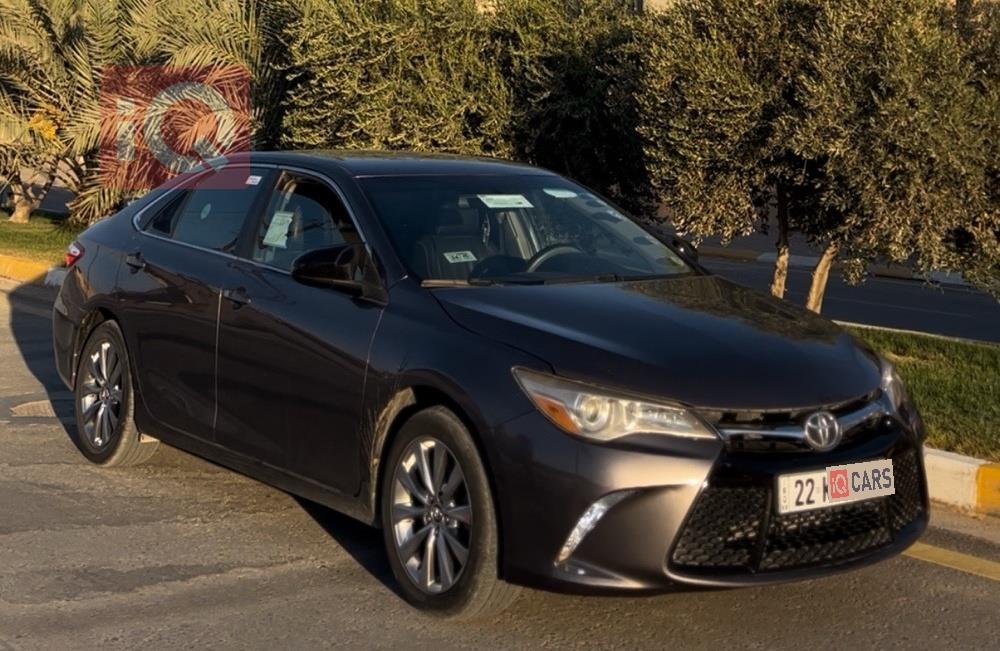 تۆیۆتا کامری